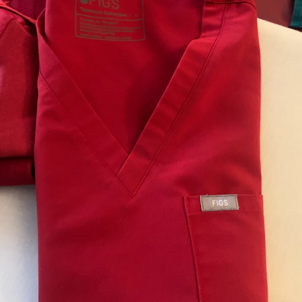 Figs scrubs set